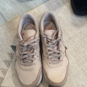 Nike Women's Beige and Red Sneakers